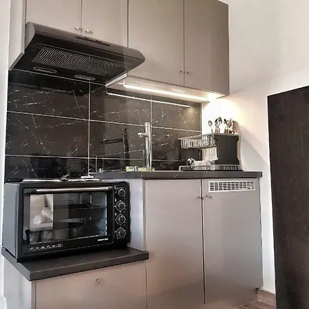 Meteora House- Cozy Living كالامباكا